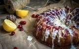 Gâteau aux cranberries et citron glacé