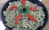 Fusilli à la crème d'olive et aux pétales de tomates confites