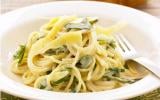 Spaghettis au Philadelphia, asperges et courgettes