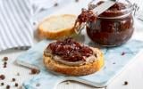 Pourquoi acheter du confit d’oignons pour le foie gras à Noël quand c’est deux fois moins cher à faire maison ? Voici notre meilleure recette !