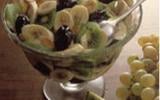 Salade de bananes et de kiwis