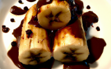 Nems de banane, sauce chocolat