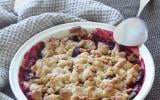 Crumble aux quetsches et aux pignons de pin