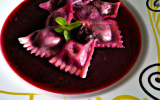 Raviolis à la farce papillonnante  au jus de cerise