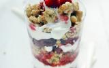 Triffle Country Crisp Riche en Noix de Jordans & framboises