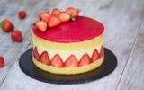 Cette recette avec des fraises est super simple à faire pourtant elle va bluffer vos invités à coup sûr !