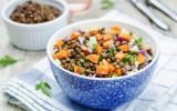 10 recettes de salade de lentilles pour des déjeuners équilibrés et complets