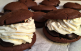 Whoopies au chocolat et à la chantilly