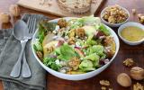 Salade de mesclun aux pommes, poires, fêta et Noix du Périgord AOP