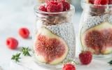 Pudding de chia figues, framboises et granola