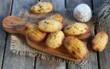 Madeleines salées au Crottin de Chavignol, tomates séchées et thym