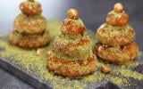 Mini-sapins, choux caramel et pistache