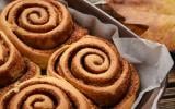 Comment faire des cinnamon roll d'automne avec de la purée de courge ?