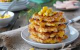Testez ces pancakes salés au maïs et au jambon : la recette facile et ultra moelleuse pour un brunch réussi