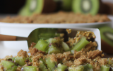 Crumble aux kiwis et au miel