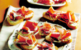 Crostini de jambon sec