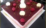 Bavarois framboise, chocolat blanc et pistache