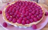 Tarte aux framboises sur sa crème diplomate