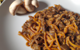 Spaghettis bolognaises aux protéines de soja et champignons