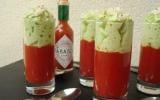 Gelée tomates, poivrons au Tabasco® et espuma d'avocat