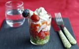 Verrine salade, tomates, bâtonnets Saveur Coraya et chantilly Chavroux