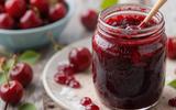 “Une belle confiote de griottes !” : Laurent Mariotte livre sa recette de confiture pour profiter des dernières cerises
