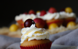 Cupcakes aux fruits rouges et à la chantilly