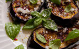 Grillade d'aubergine au basilic