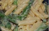 Penne au parmesan et aux asperges, sauce hollandaise