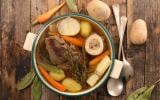 "Sinon elle est dure, elle est sèche... " : notre chef partage ses astuces pour réaliser un pot-au-feu avec une viande bien fondante !