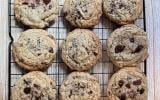 Ceci est notre meilleure recette de cookies aux pépites de chocolat et vous allez l'adorer