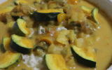 Curry aux fèves, courgettes et lait de coco