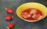 Soupe de fraises et raviole au chocolat