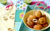 Beignets de fruit à pain à la morue, au citron vert & aux herbes