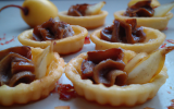 Mini tartelettes poire/Nutella et tuiles de Carambar