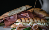 Panini au jambon Italien et chèvre