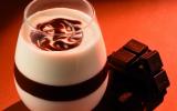 Onctueux fromage blanc et coulis de chocolat