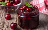 “Consistance idéale et très facile à réaliser”: notre meilleure recette de confiture de cerise maison d’après les lecteurs de 750g