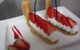 L'éclair : compotée de rhubarbe, chantilly mascarpone et fraise