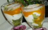 Verrines kiwis-mascarpone et coulis de mangue