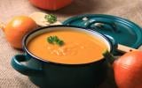 Soupe au potimarron avec une pointe de crème