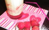 Smoothie fraises des bois, mousse de lait au safran, pain perdu