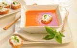 Gaspacho au basilic et croûtons au chèvre frais