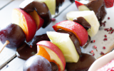 Brochettes de fruits au chocolat