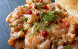 Tartare de saumon aux baies roses