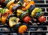 Brochettes de légumes au barbecue