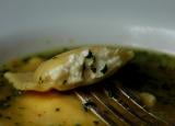 Raviolis au crabe, en bouillon, aux saveurs thaï