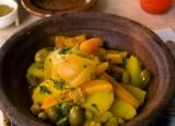 Tajine de poulet aux pommes de terre et olives vertes