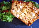Cake feta, tomates séchées et olives