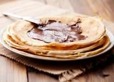 Pâte à tartiner, confitures, voici 5 idées de garnitures pour rendre tes crêpes bien gourmandes